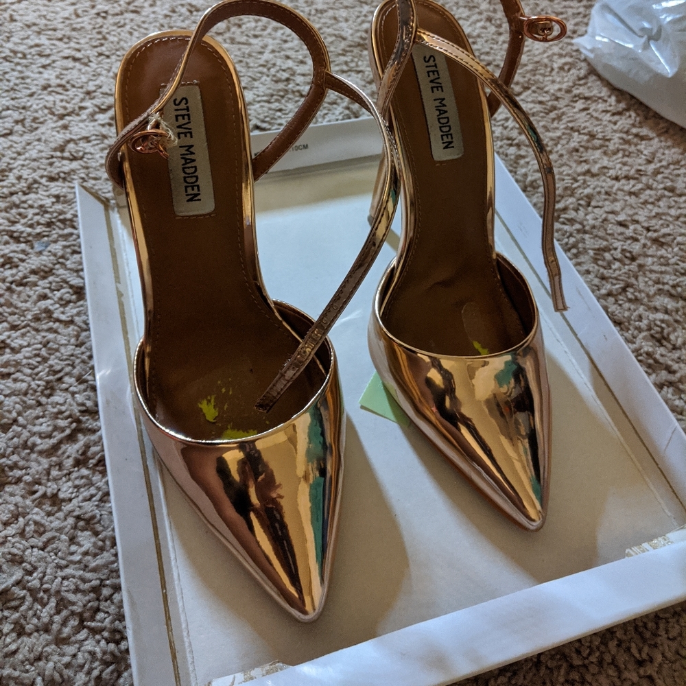 Steve Madden rose gold heels